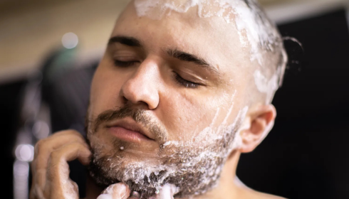 Caring for Skin Under Beards and Moustaches to Avoid Itch and Flakes